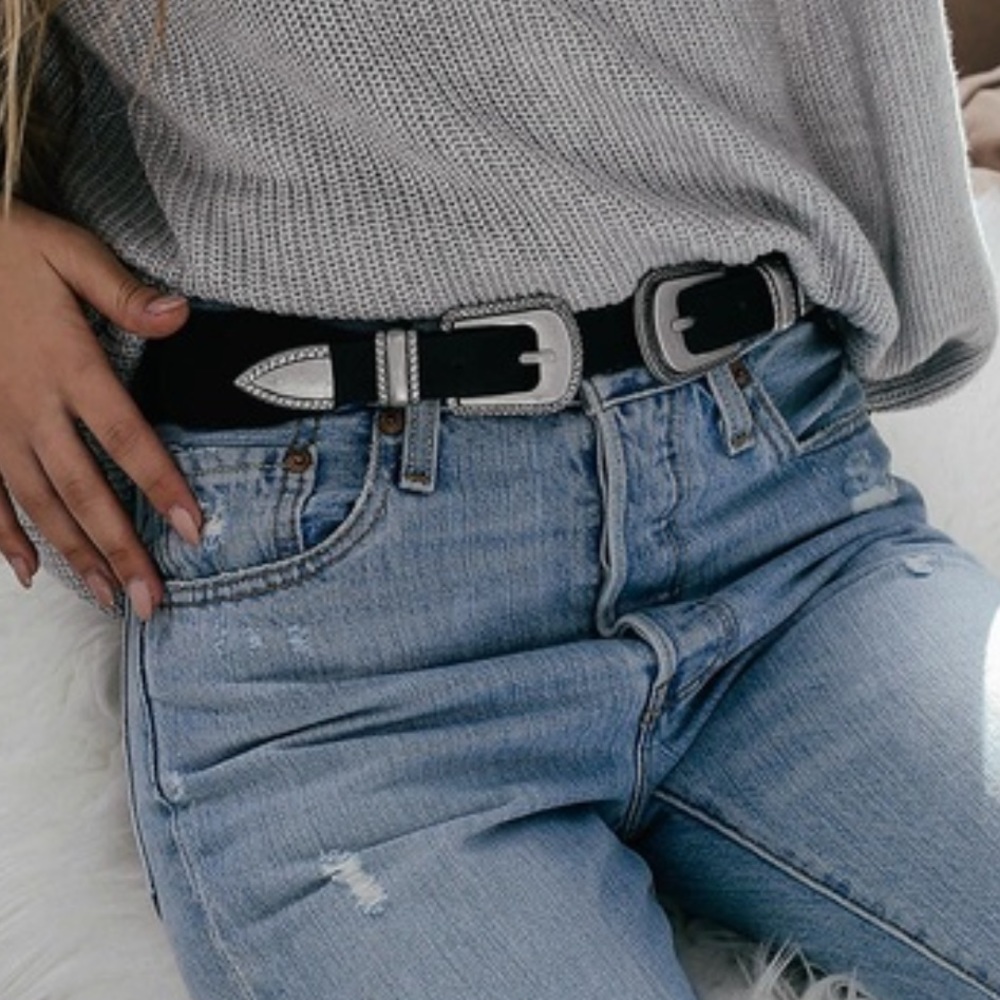 Urban Outfitters double buckle belt